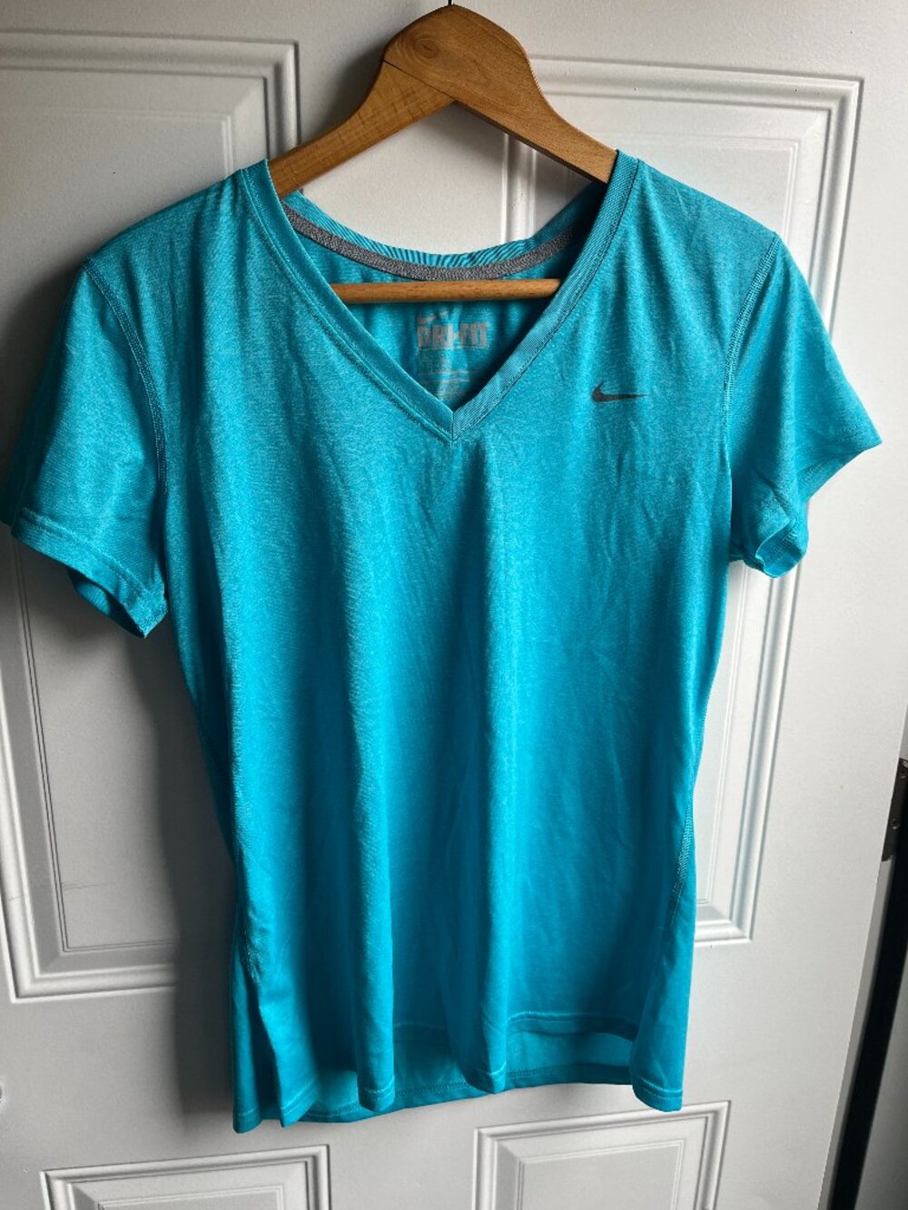 Nike Dri-FIT Teal Athletic Tee Size Large - Picture 1 of 3
